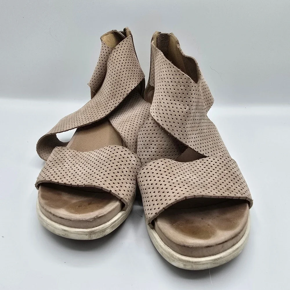 Eileen Fisher Wedge Sandals Perforated Leather‎ Taupe Zip Up Women's Shoes 7